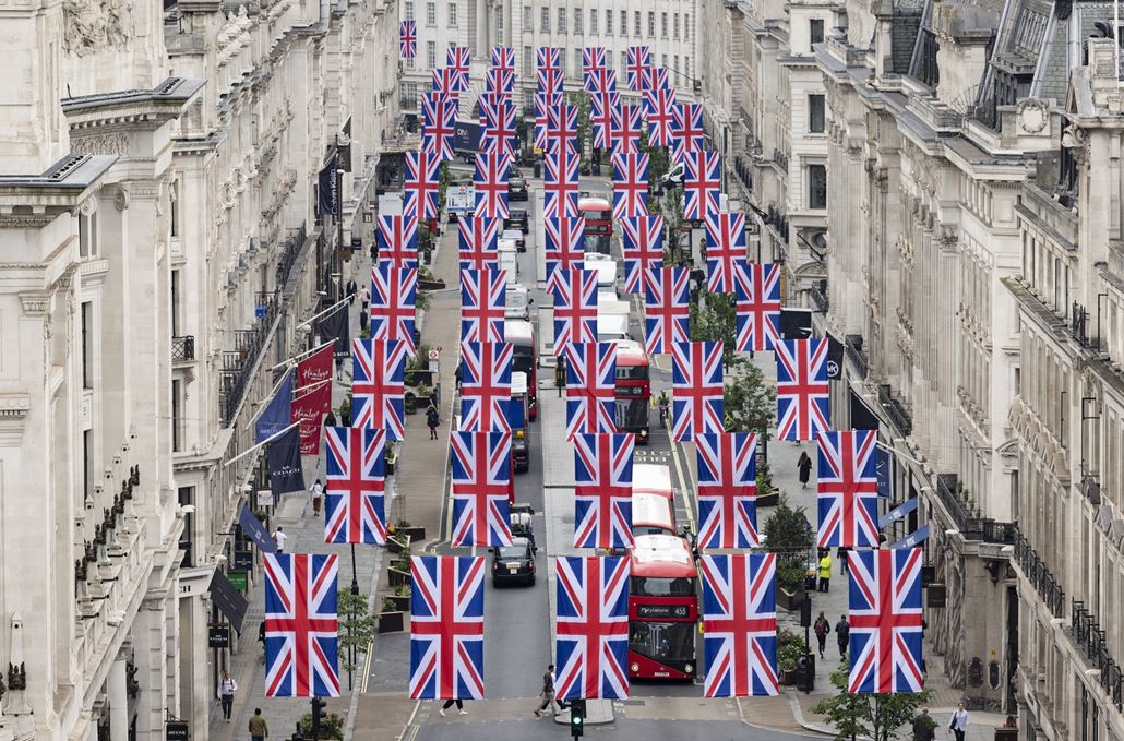 London’s Royal Welcome: Queen’s Platinum Jubilee celebrations spark special year for London